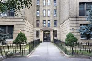 featured image of 8352 Talbot St #3E