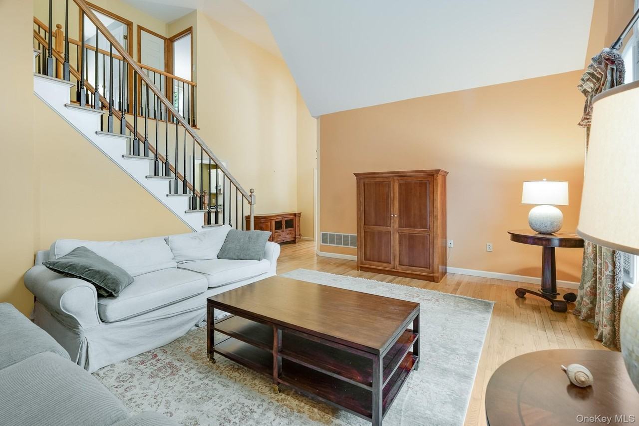 66 Mulberry St - Photo 5 of 28