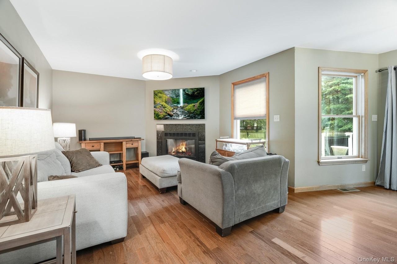 66 Mulberry St - Photo 6 of 28