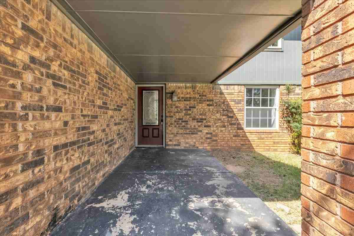 9710 N Oak Cliff Dr #1 - Photo 4 of 50