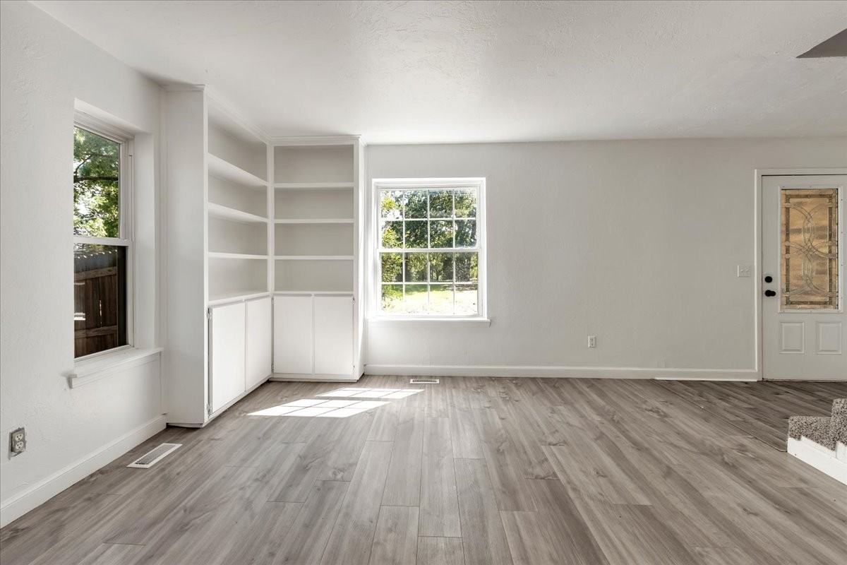 9710 N Oak Cliff Dr #1 - Photo 7 of 50