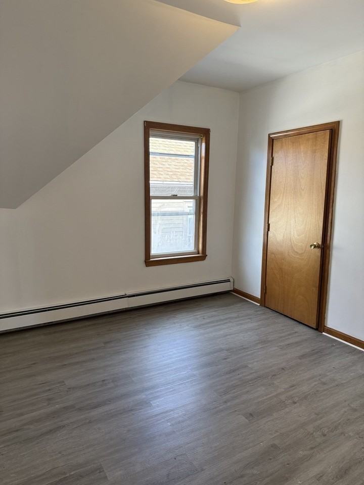 207 Middle St #3 - Photo 7 of 12