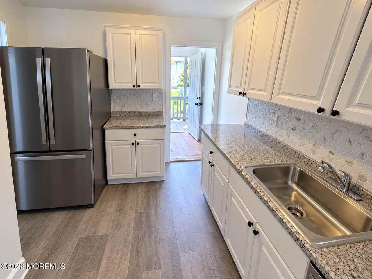 209 De Witt Ave #1 - Photo 2 of 7