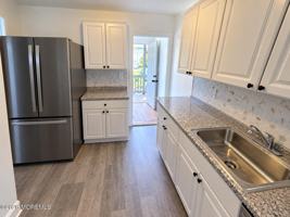 featured image of 209 De Witt Ave #1
