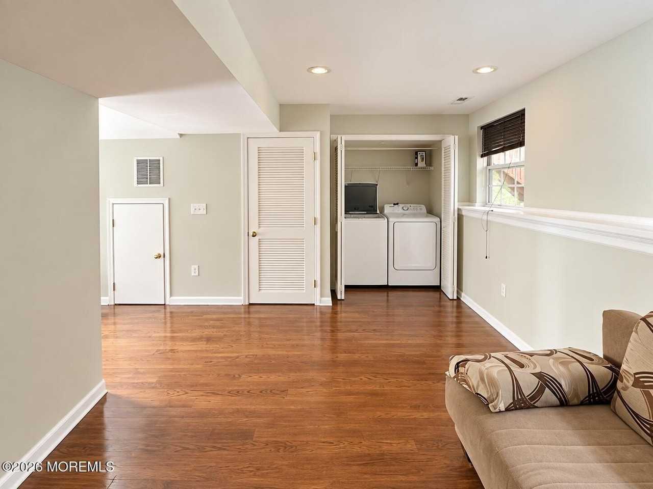 61 Saxton Rd - Photo 5 of 19