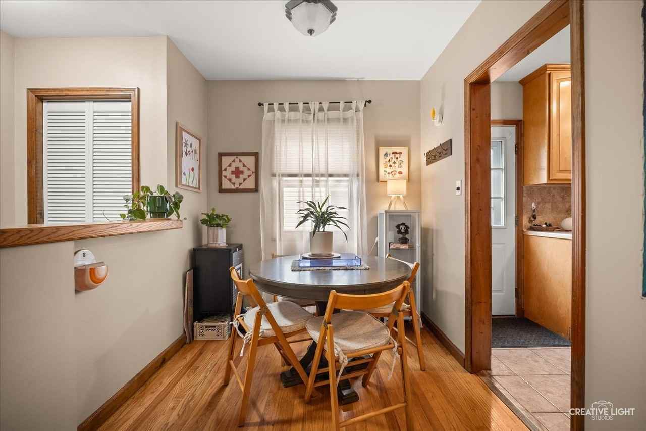 1125 Ash St - Photo 3 of 17