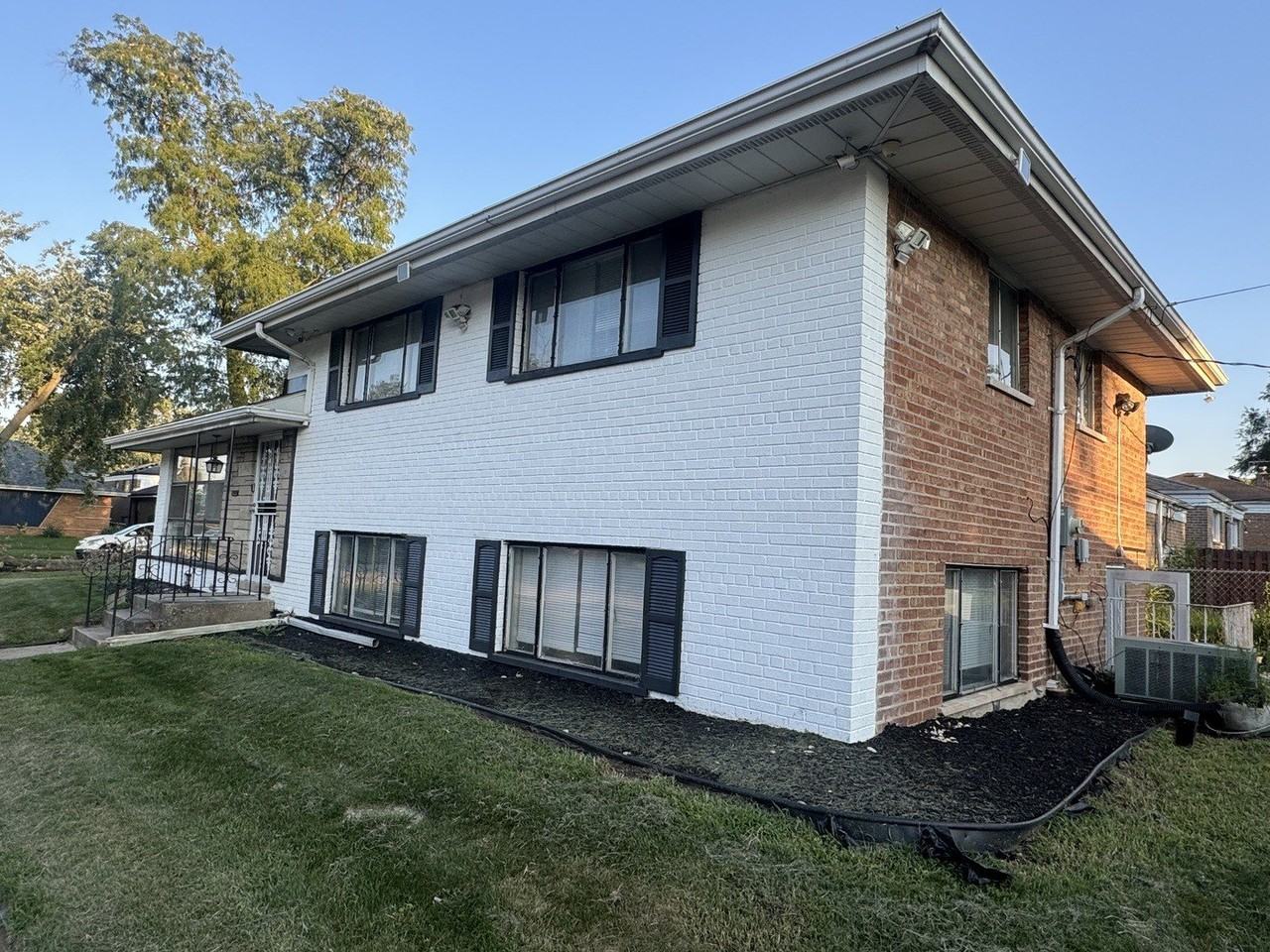 14700 Avalon Ave - Photo 3 of 15