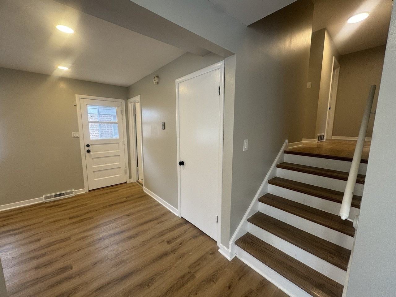 14700 Avalon Ave - Photo 6 of 15