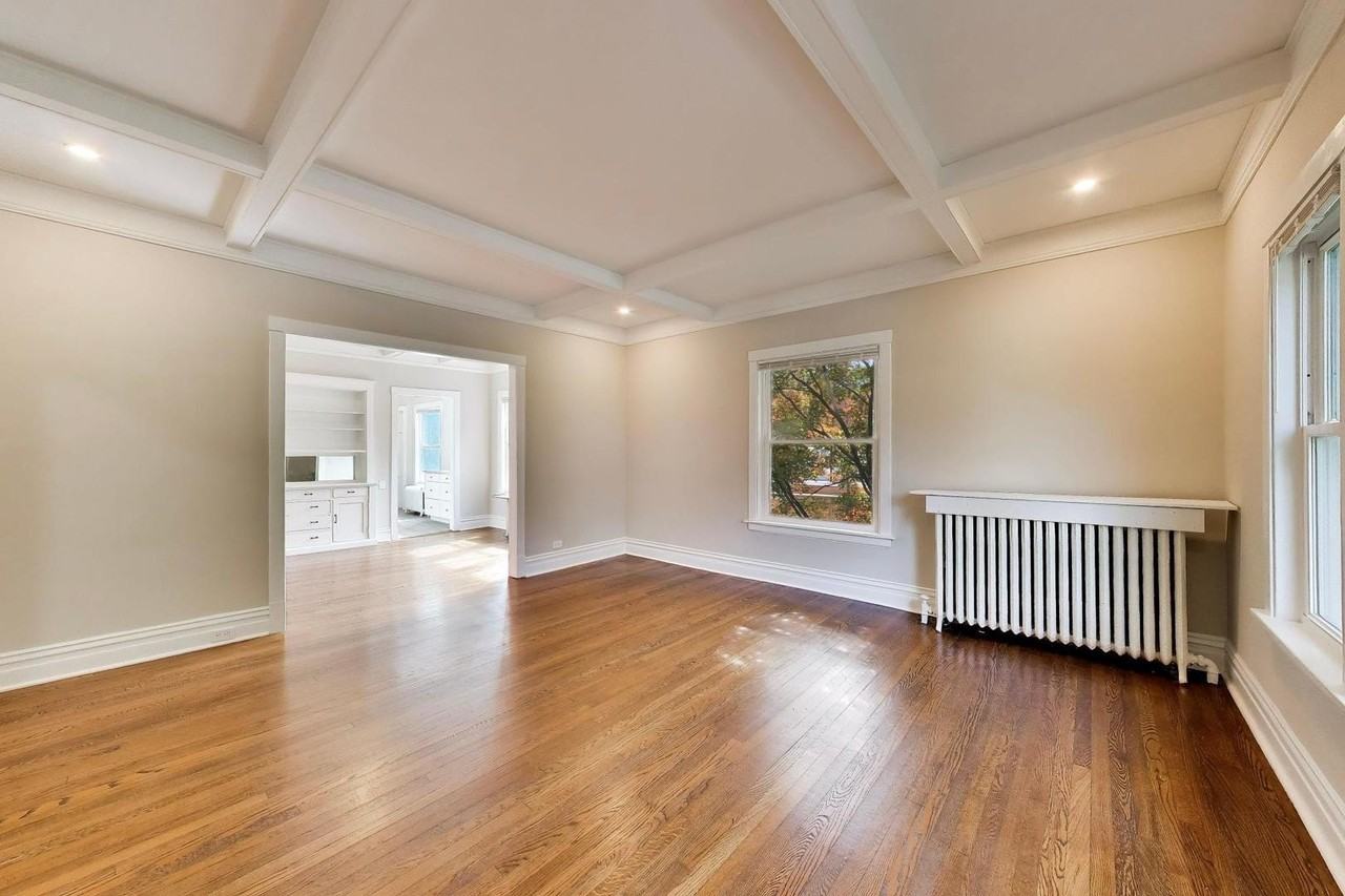 2611 Eastwood Ave #1 - Photo 4 of 23
