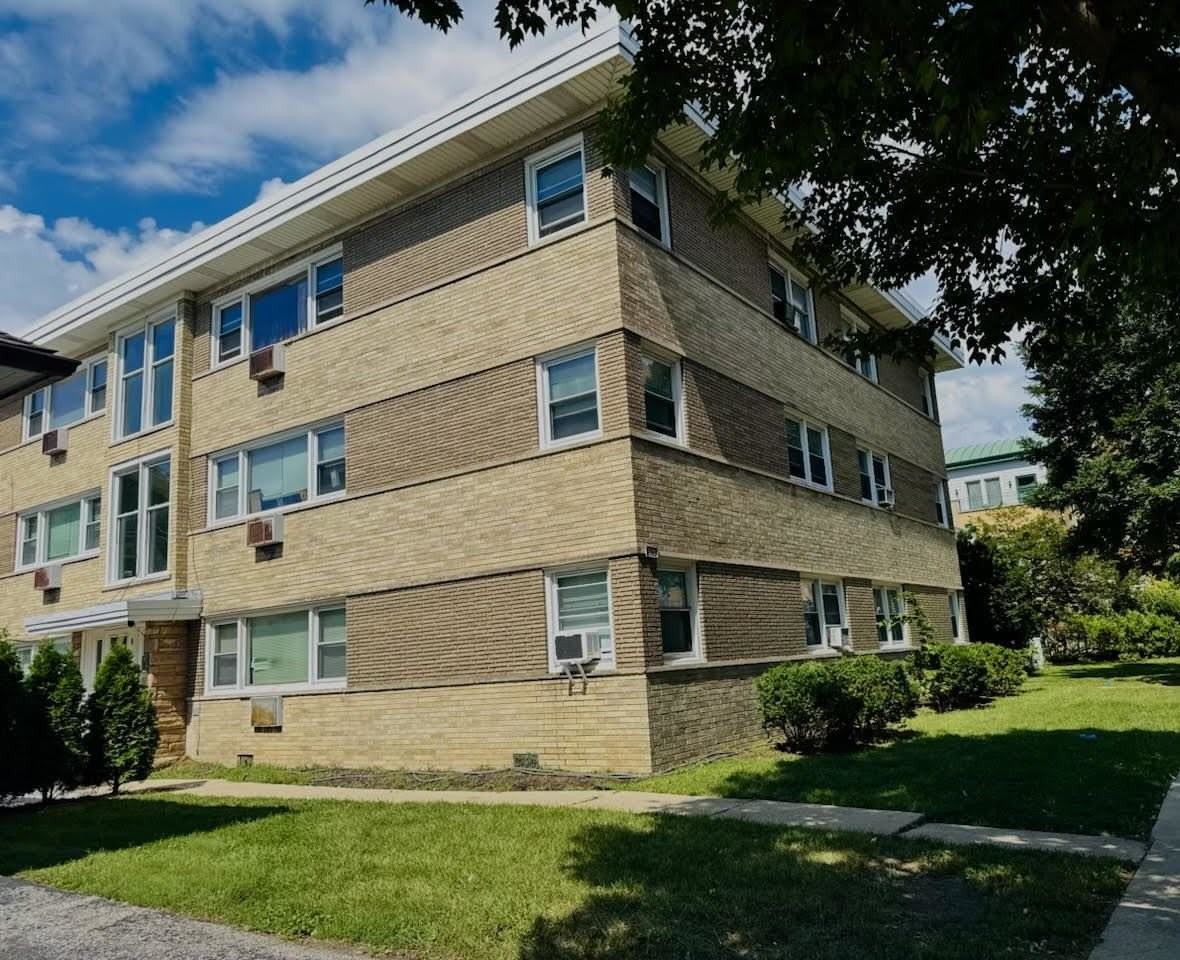 929 S Oak Park Ave #1SW