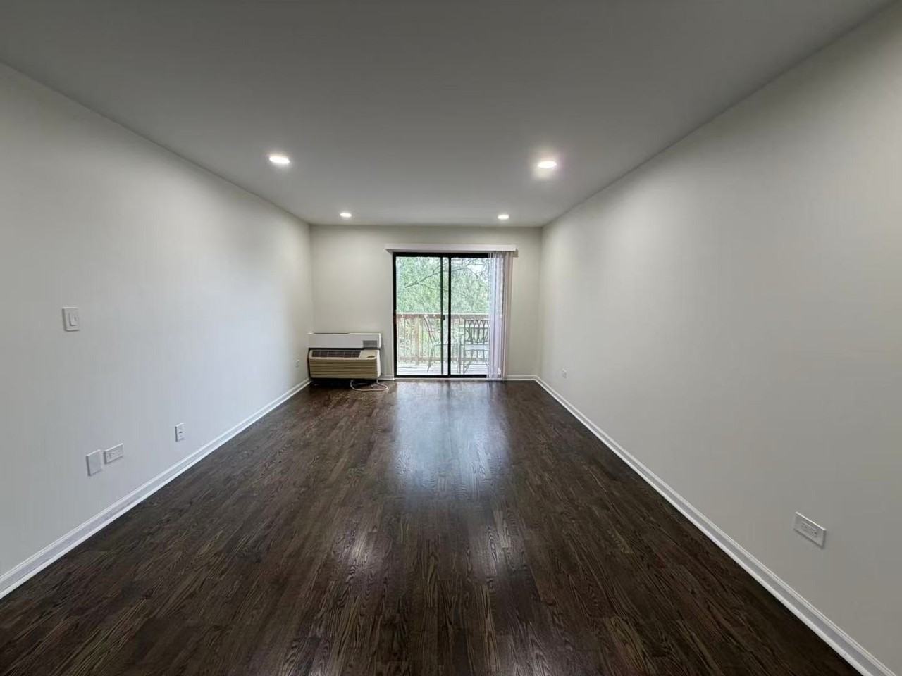 716 Prescott Dr #302 - Photo 4 of 17