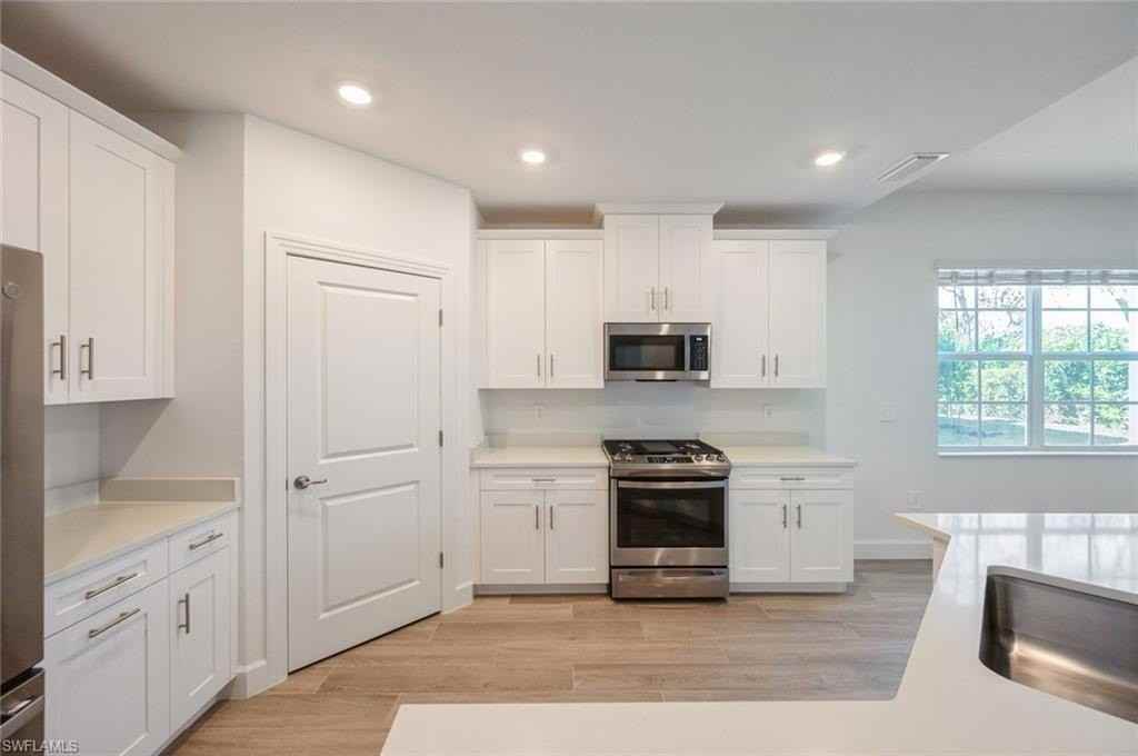16907 Fairgrove Way #4-101 - Photo 4 of 36