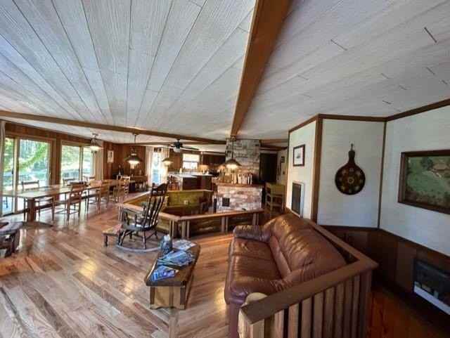 590 Center Rd - Photo 5 of 22