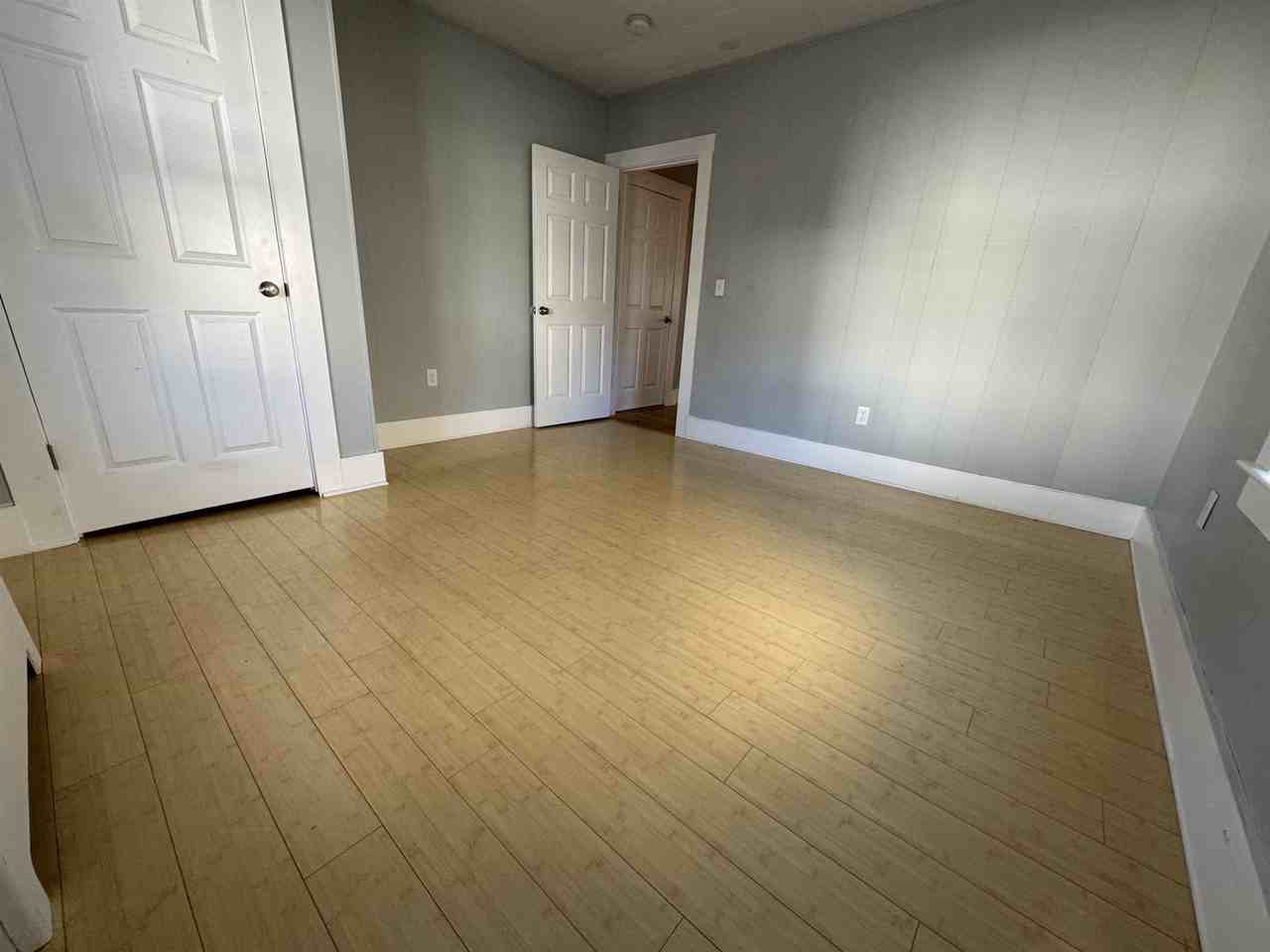 27 Elm St #A - Photo 5 of 6