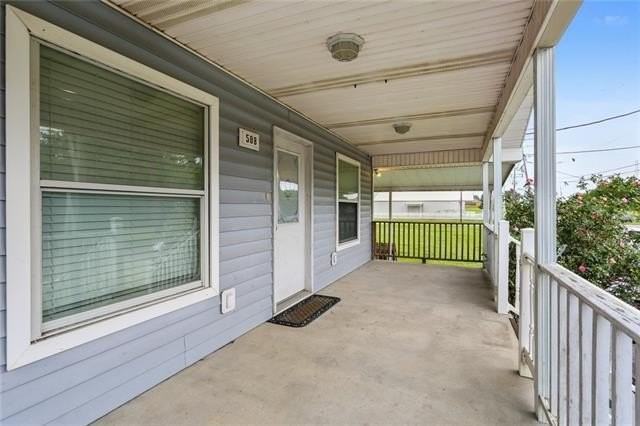 508 No Hammond Hwy - Photo 2 of 15