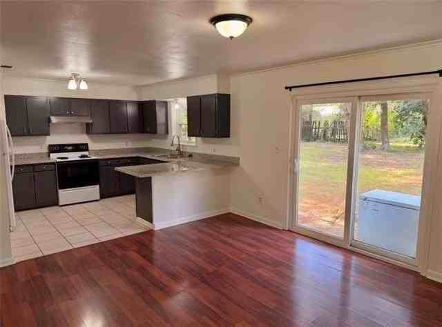 125 Sherry Dr - Photo 3 of 6