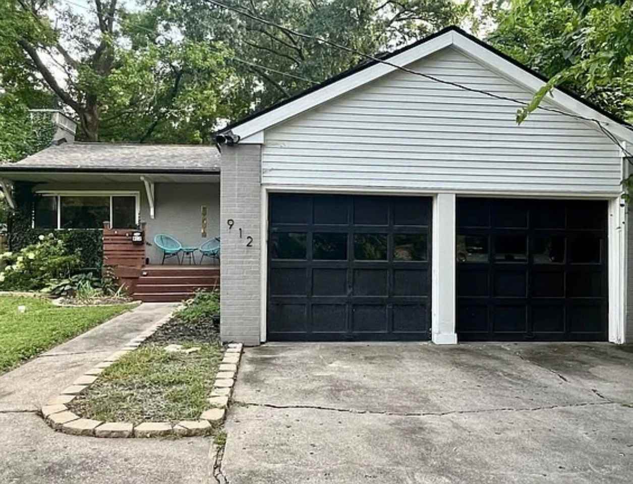 912 Again St - Photo 3 of 31