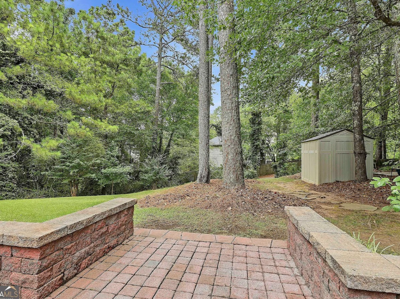 102 Belvedere Ln - Photo 4 of 21