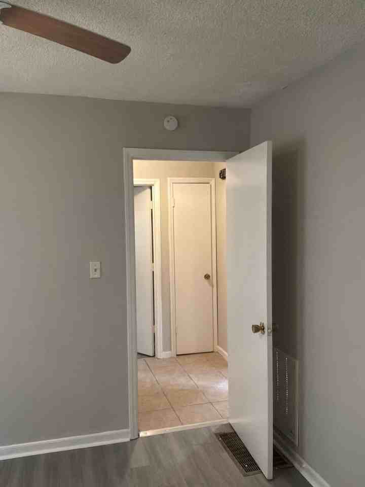 1210 Branch St - Photo 3 of 7