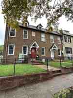 featured image of 1104 Queen St Ne