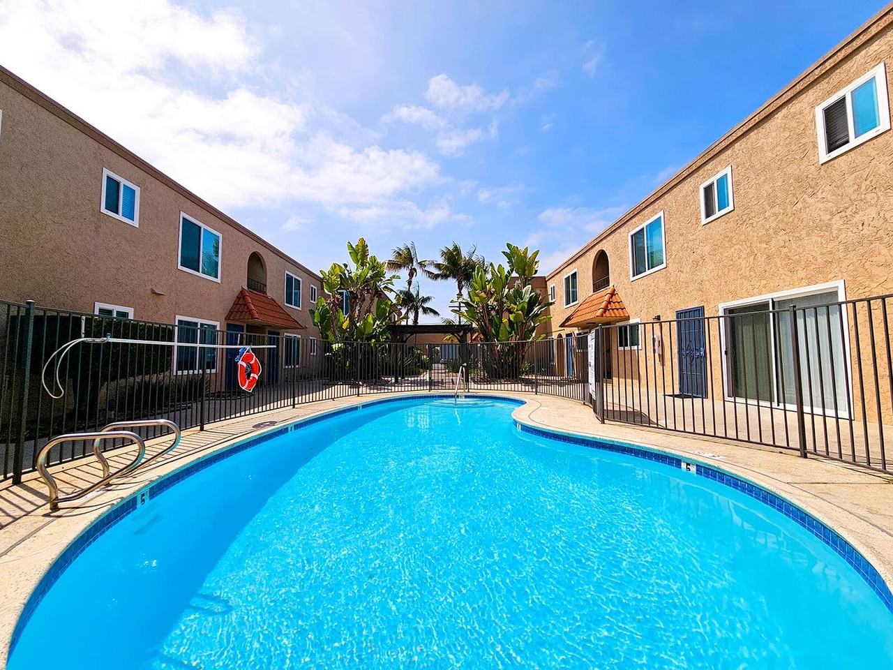 Villa Nova Apartments - Photo 4 of 29