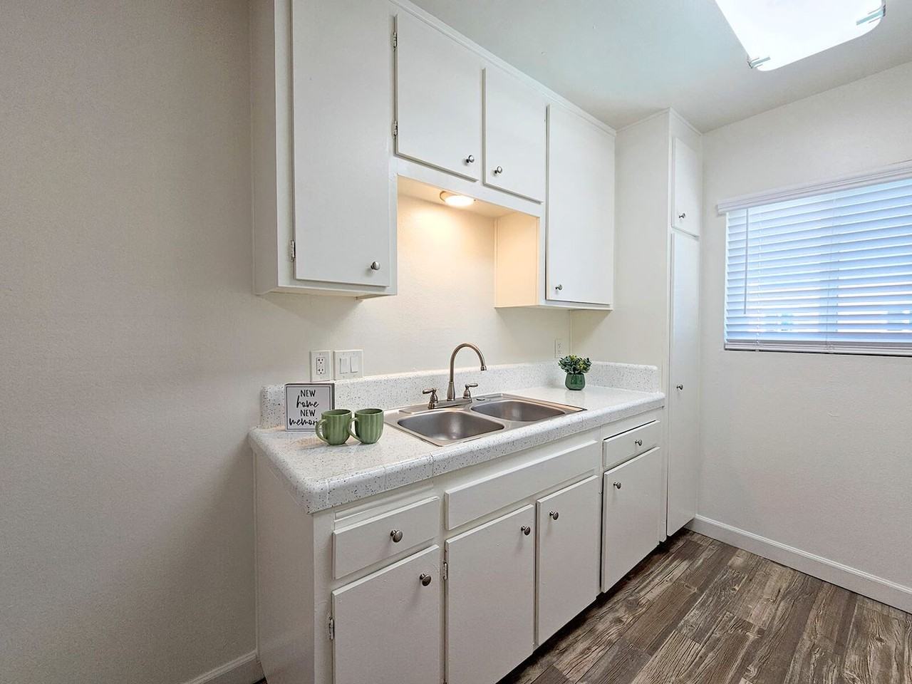 Villa Nova Apartments - Photo 6 of 29