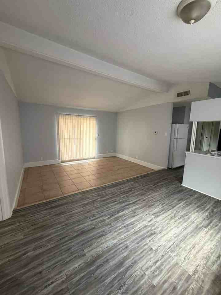 2107 Alta Vista Ave - Photo 4 of 23