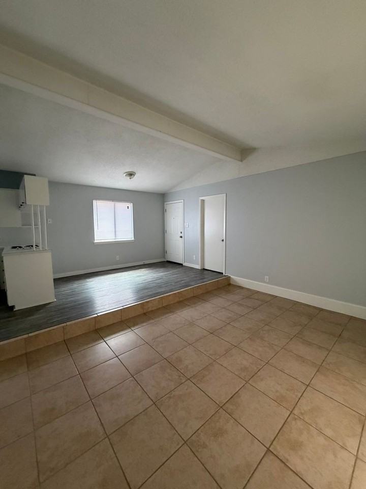 2107 Alta Vista Ave - Photo 6 of 23