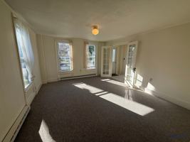 featured image of 28 Madison St