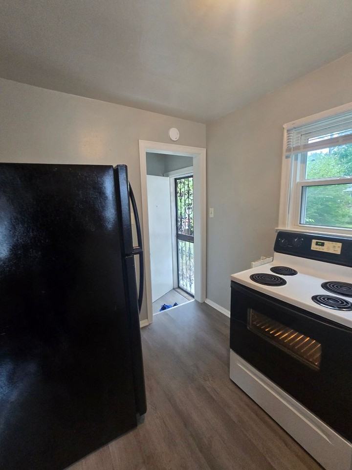 1415 N Concord St - Photo 6 of 8