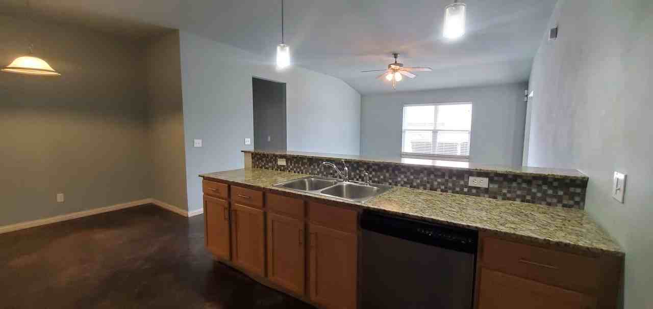 11141 Nw 5th Ter - Photo 6 of 14