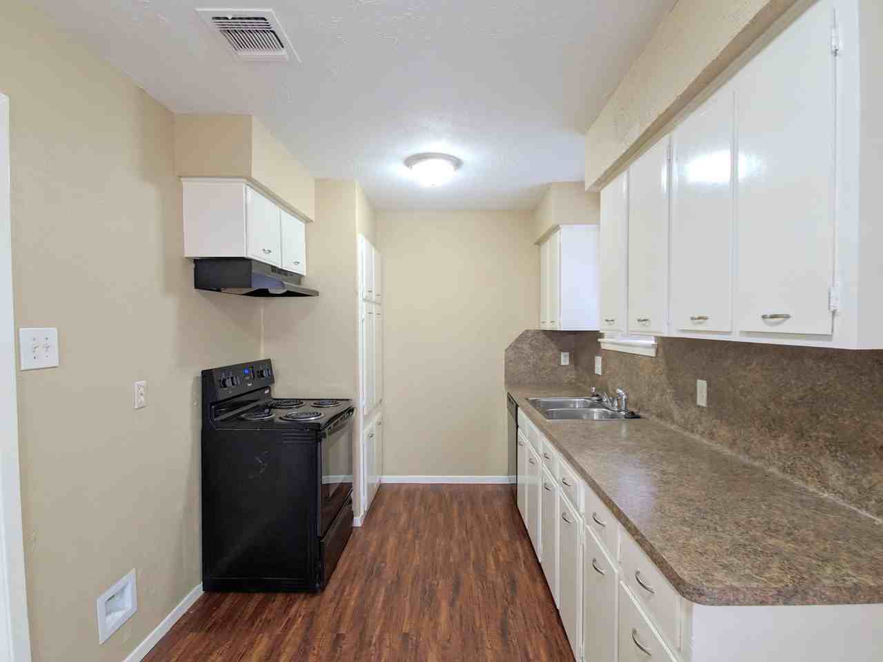 14826 Weil Pl - Photo 6 of 21