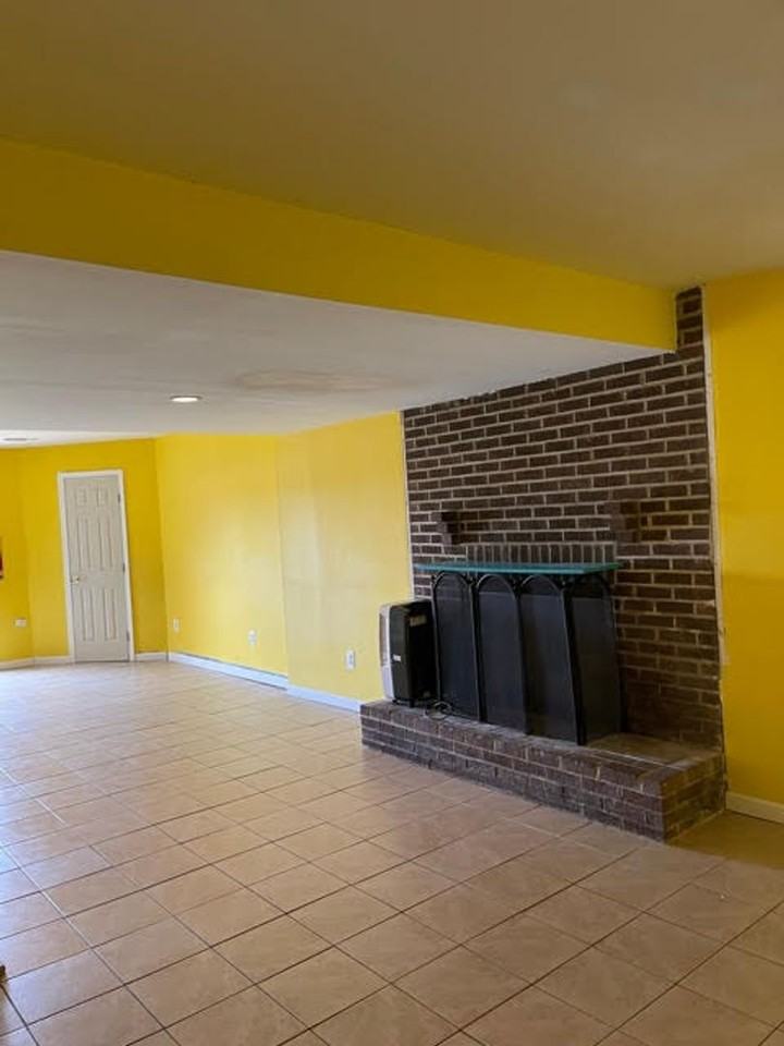16629 Geddy Ct - Photo 2 of 4