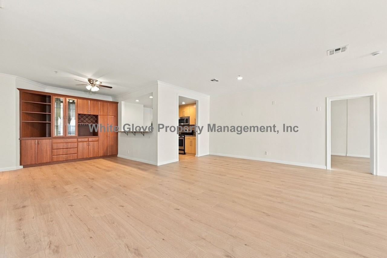 3947 Carpenter Ave - Photo 4 of 17