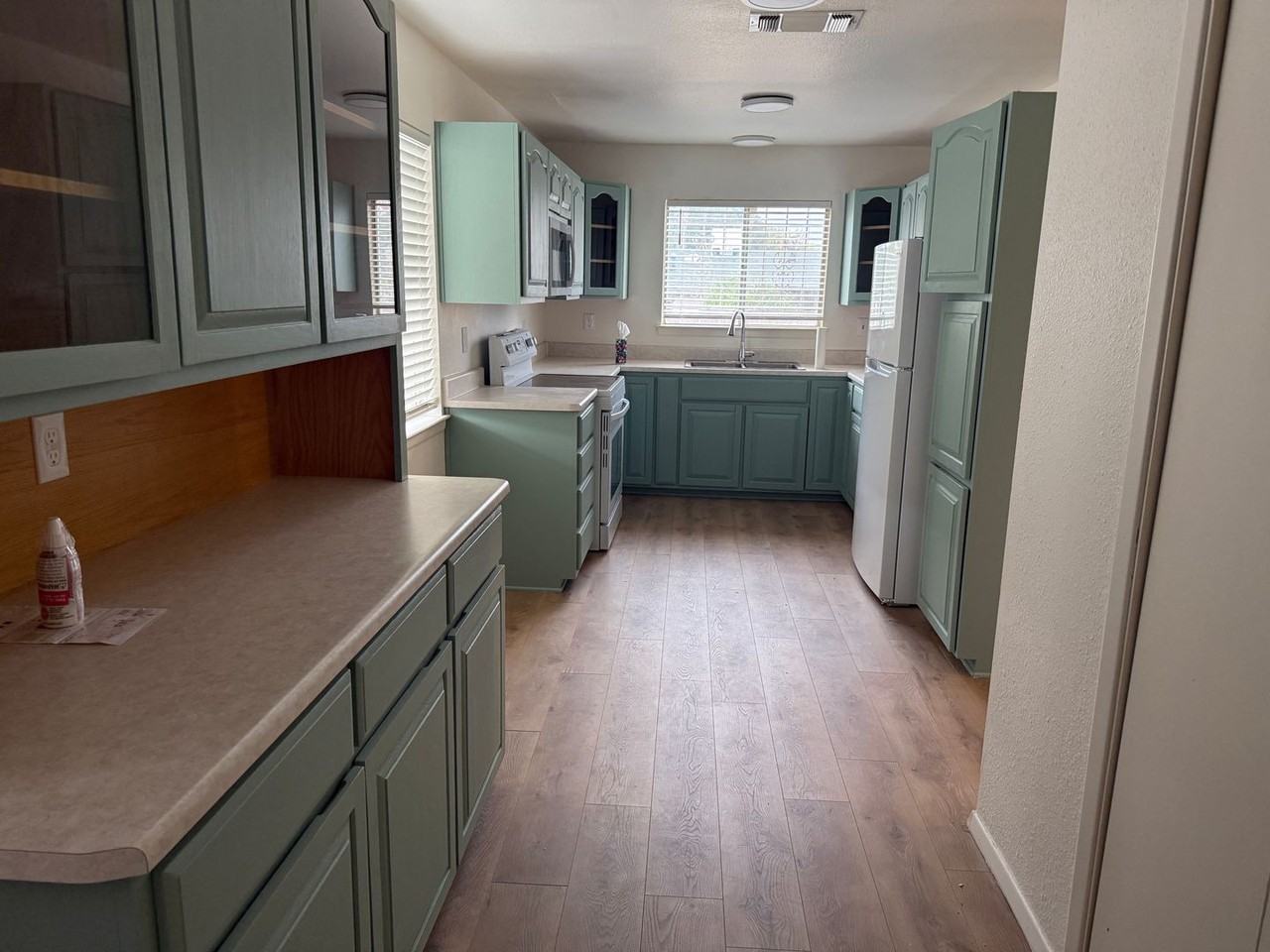 12029 Brentwood Hills Blvd Ne - Photo 4 of 14