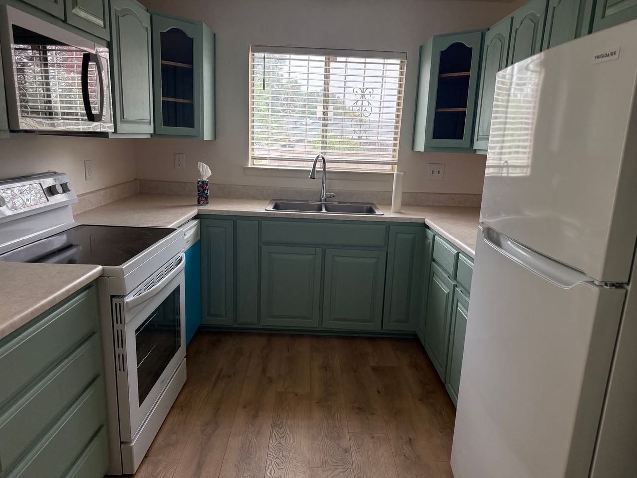 12029 Brentwood Hills Blvd Ne - Photo 5 of 14