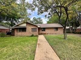 featured image of 5925 Caldwell St