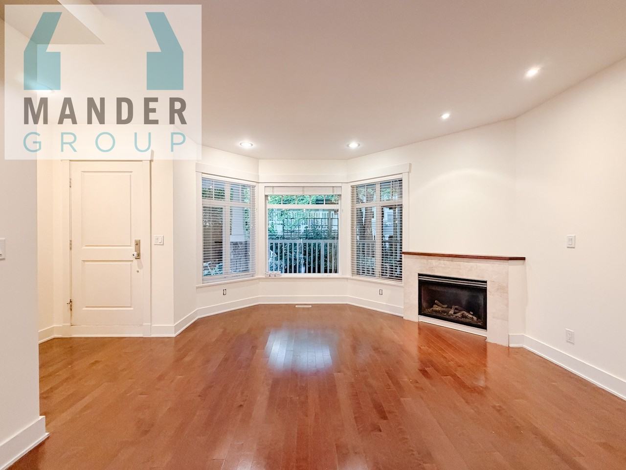205 East 8th Street - Photo 4 of 25