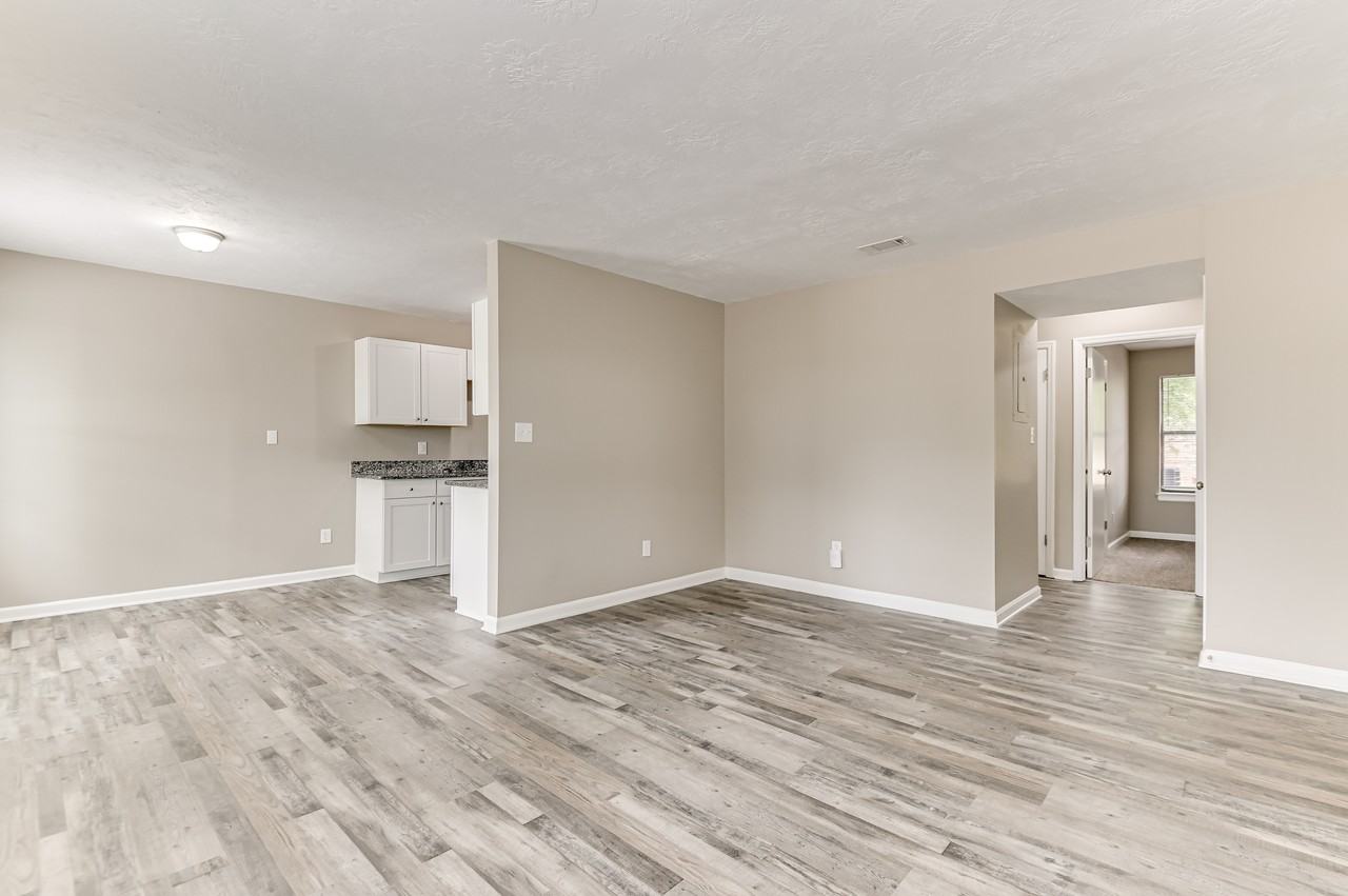 152 Conifer Dr - Photo 4 of 24