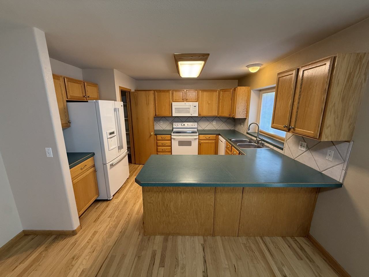 3153 51st Ave #1 - Photo 7 of 23
