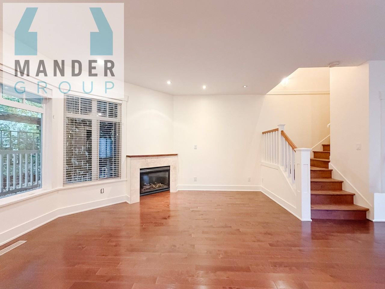 205 East 8th Street - Photo 5 of 25