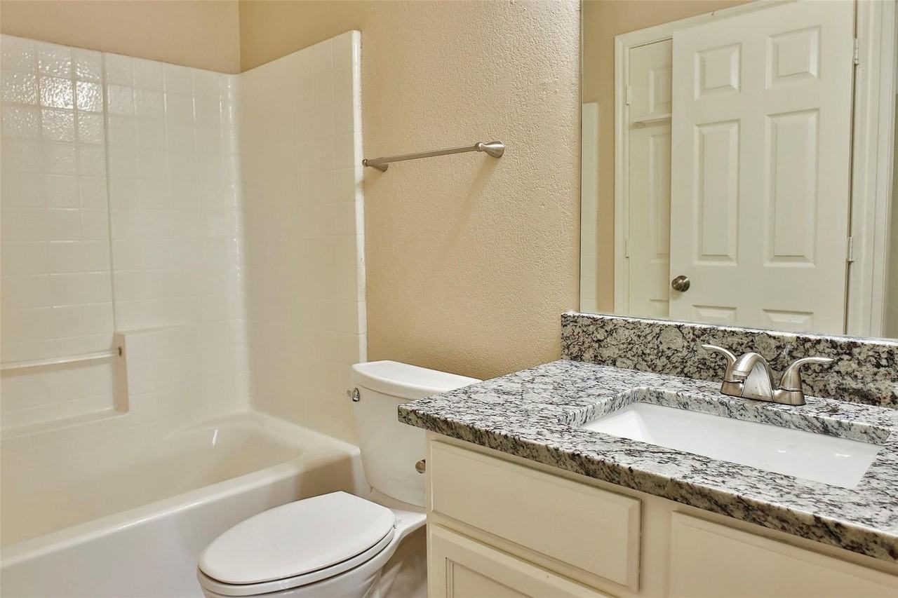 7713 Stanley Ct - Photo 7 of 14