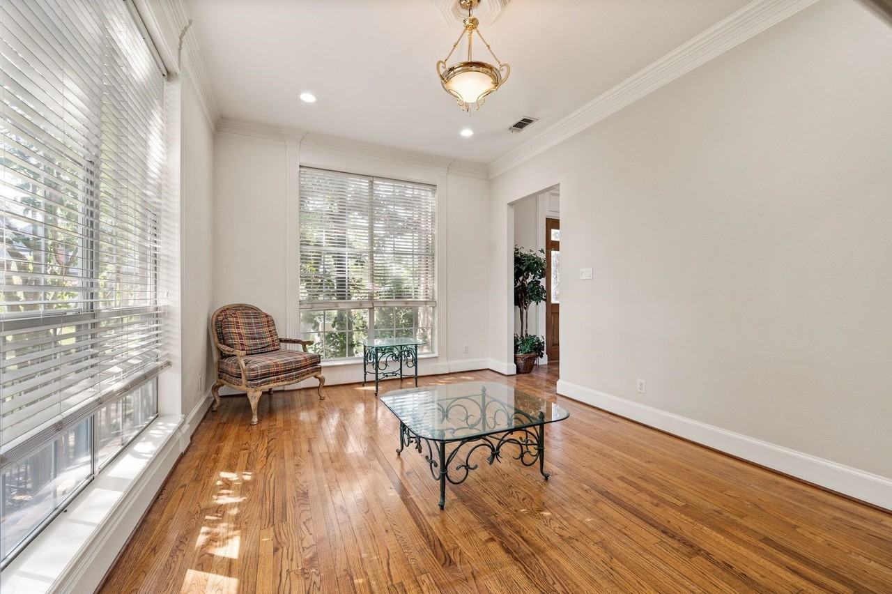 4105 Inwood Ln - Photo 6 of 30