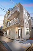 featured image of 860 N Leithgow St