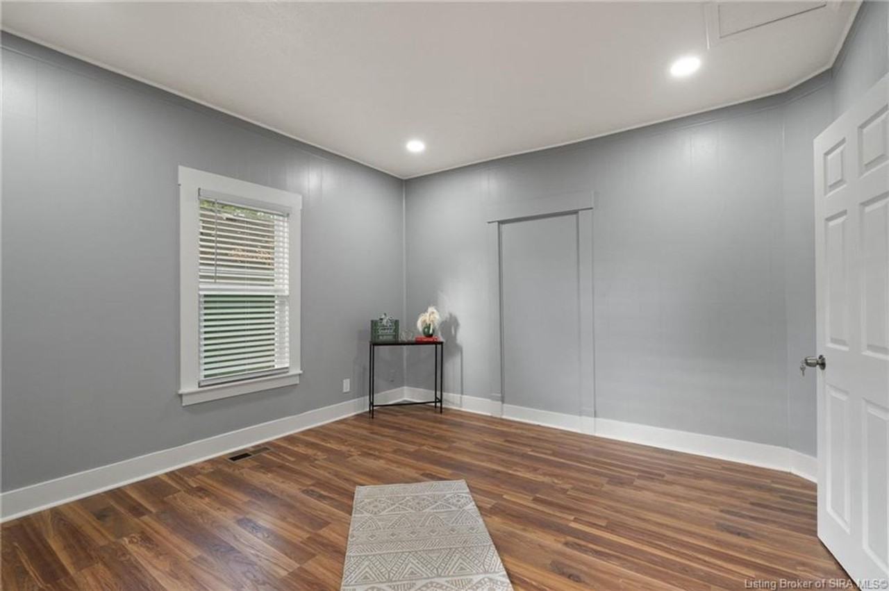 352 Kahl Ct - Photo 7 of 9