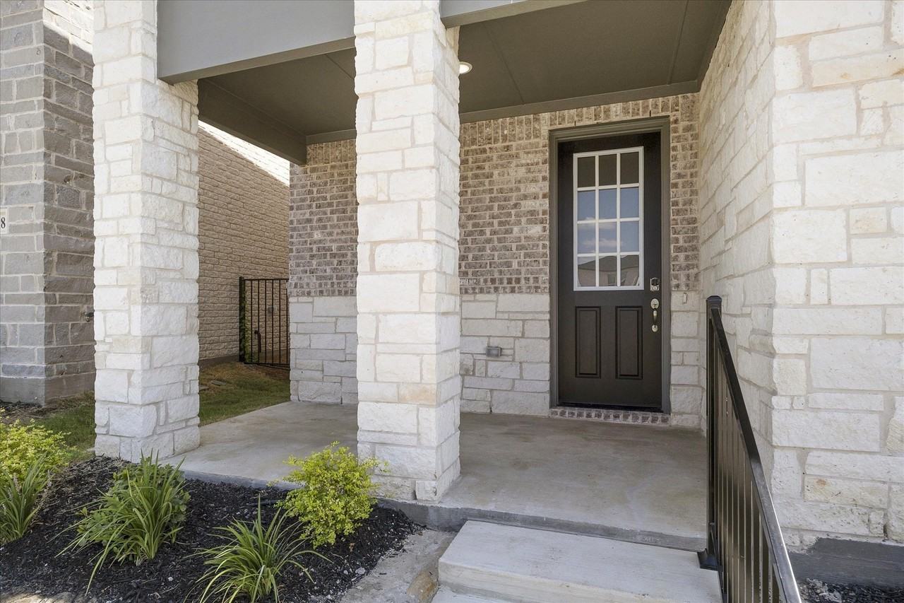 1814 Waterwalk Dr - Photo 4 of 35