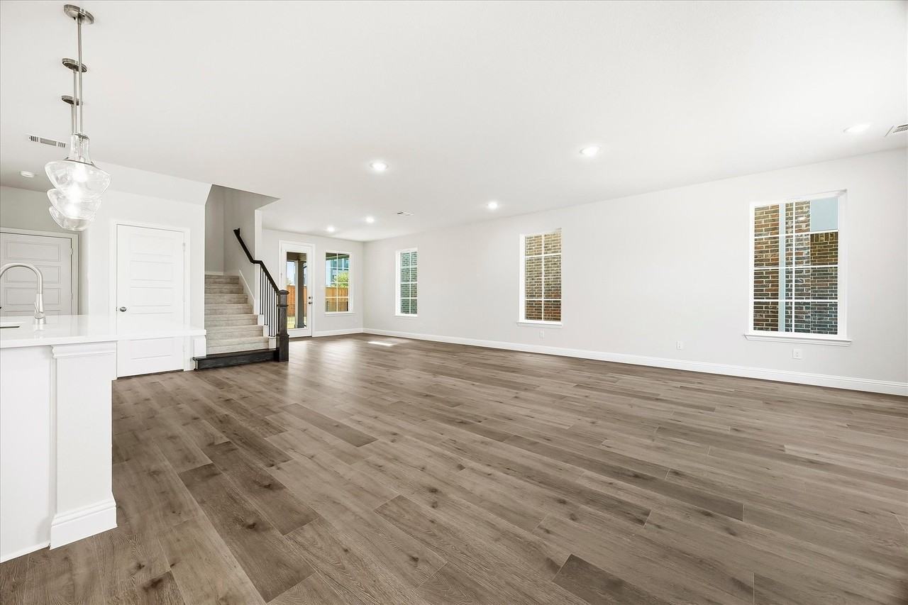 1814 Waterwalk Dr - Photo 6 of 35