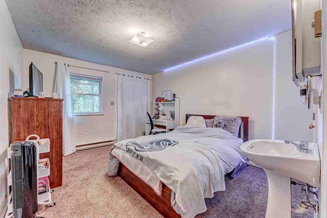 220-222 Eastland Avenue - Photo 3 of 13