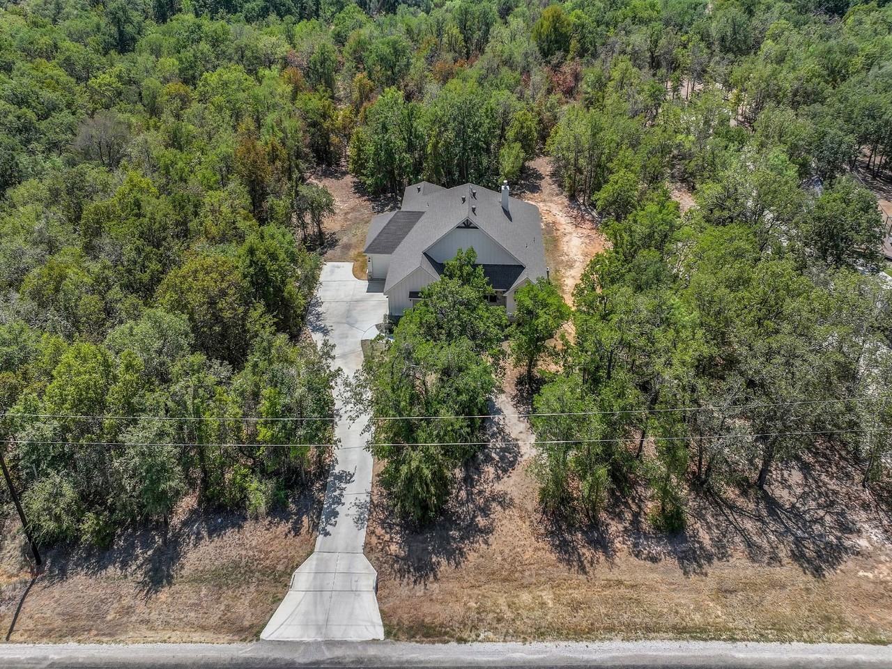 183 Graystone Dr - Photo 7 of 37