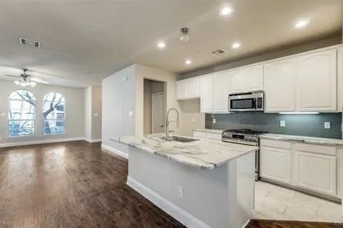 6833 Cortona Ln - Photo 7 of 25